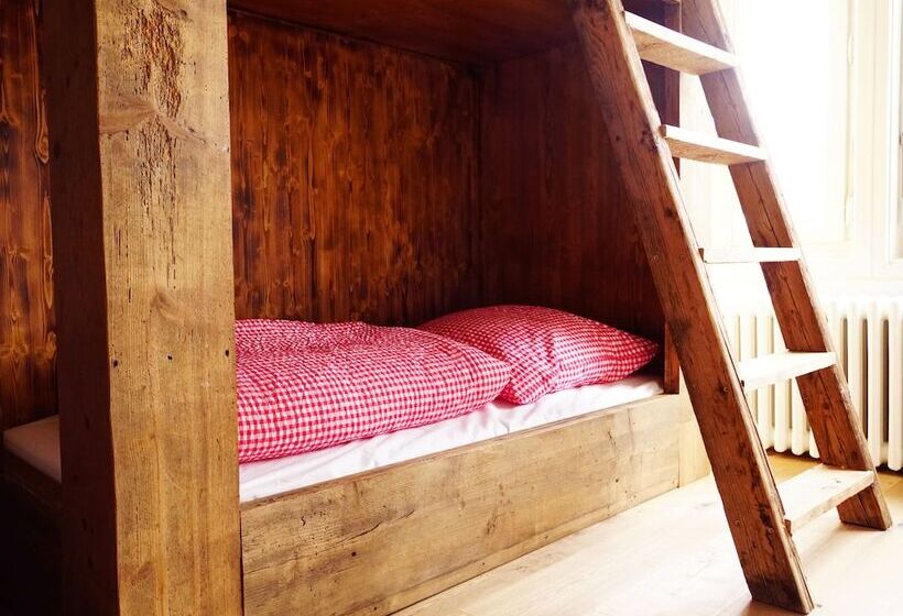 Cama em Quarto Compartilhado, Adventure Hostel Interlaken