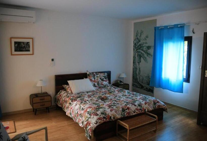 اتاق استاندارد, Poivre Et Citronnelle