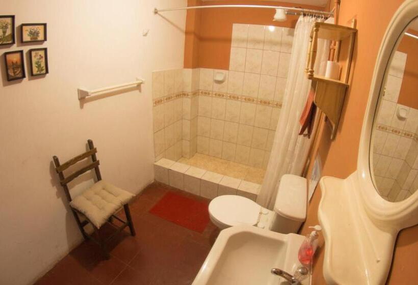 Habitació Triple Estàndard, Ruta Alterna Backpacker