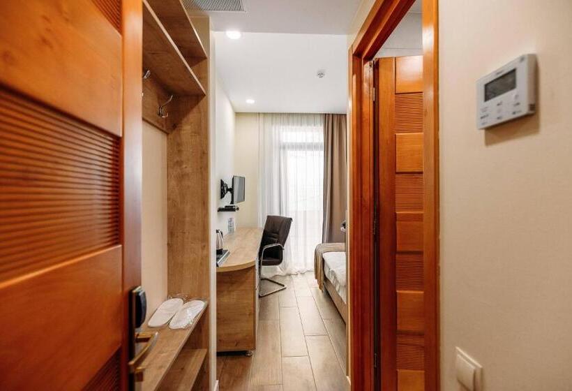 اتاق اکونومی یک تخته, Atrium Boutique