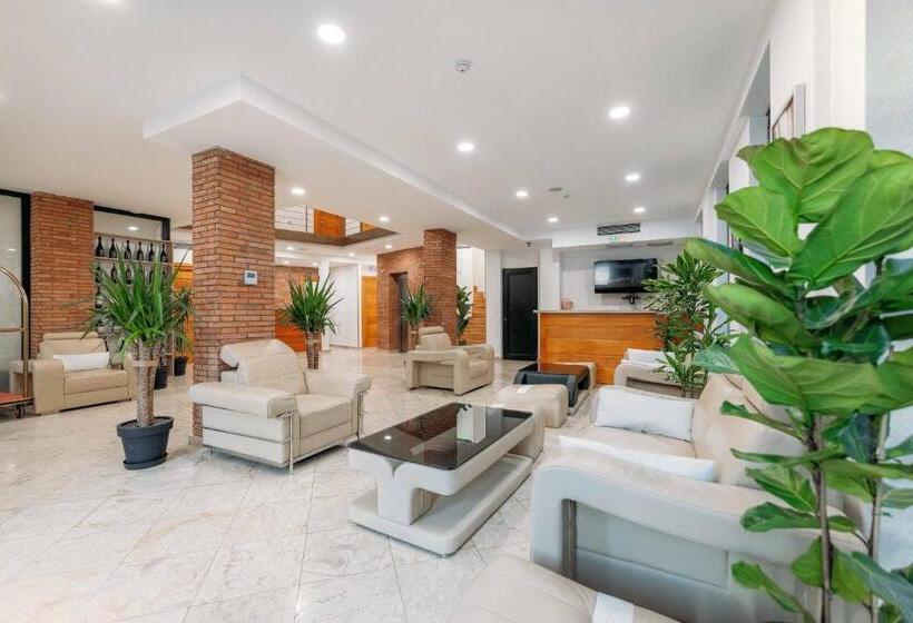 اتاق استاندارد با چشم‌انداز شهر, Atrium Boutique