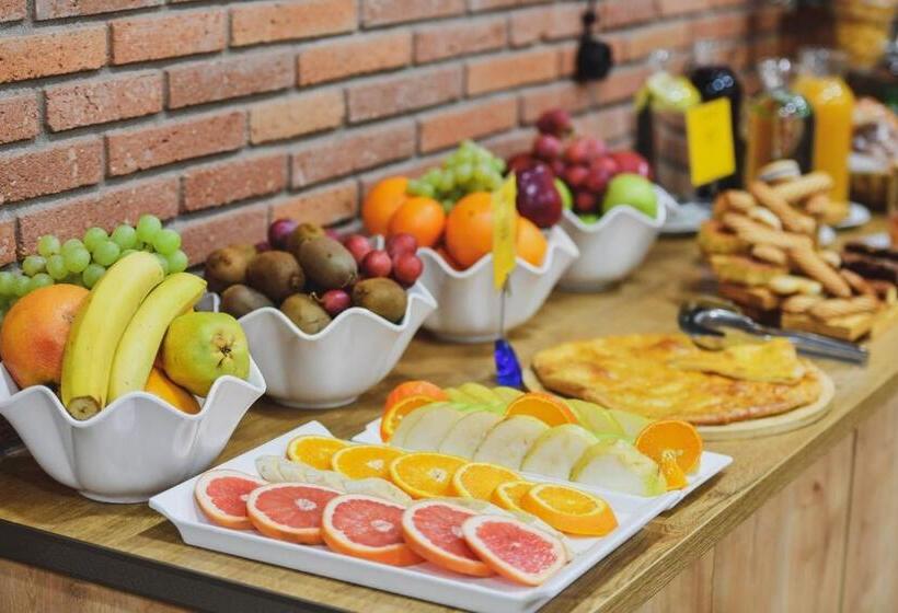 اتاق استاندارد با تخت بزرگ, Atrium Boutique
