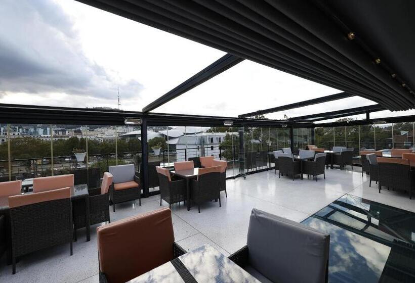 اتاق لوکس, Atrium Boutique