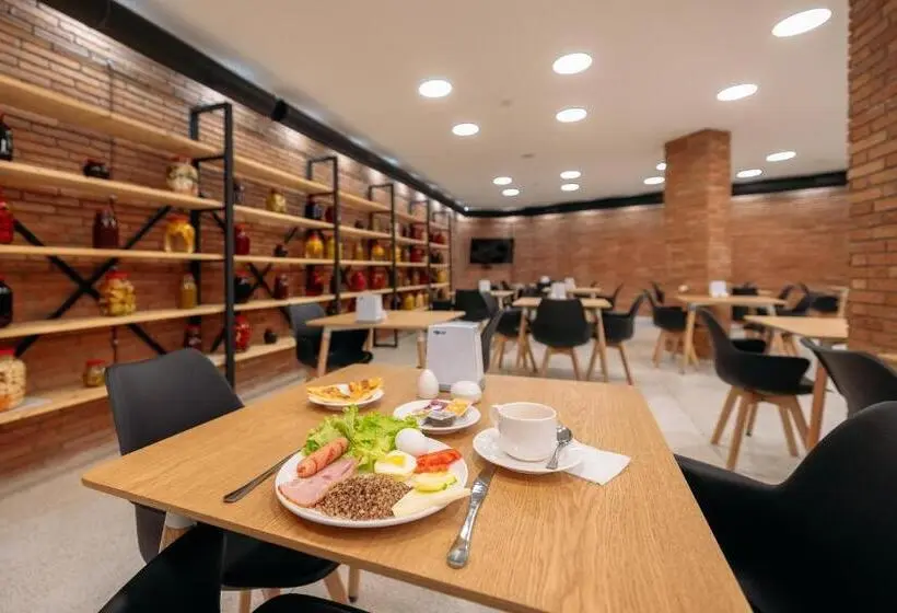 エコノミールーム, Atrium Boutique