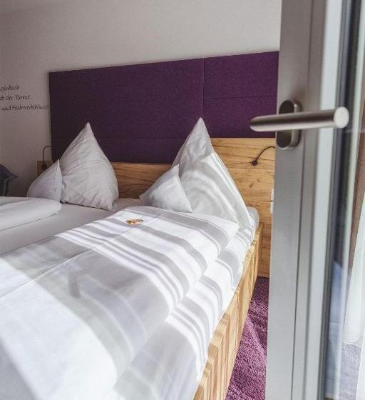 Номер Стандарт, Restaurant Kochschule Rössle