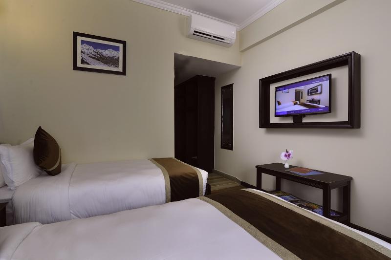 اتاق لوکس, Sarowar