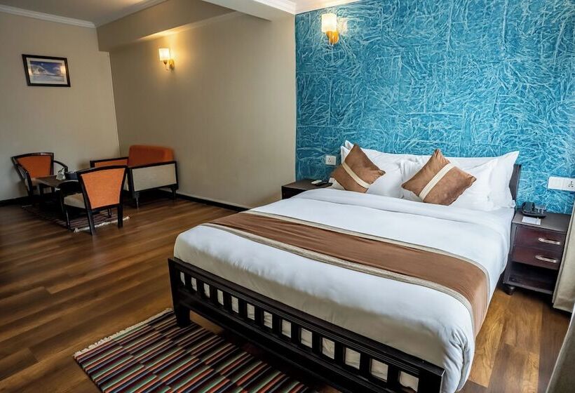 اتاق لوکس, Sarowar