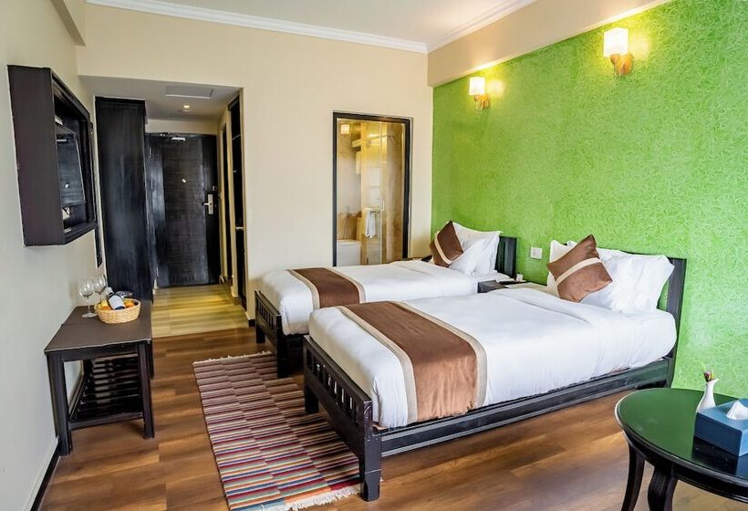 اتاق سوپریور, Sarowar