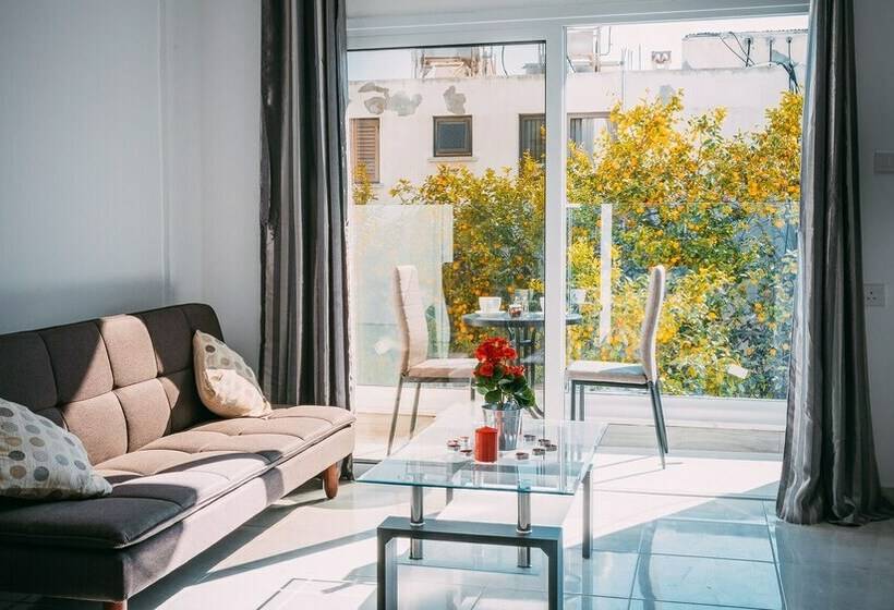 带1个卧室的高级公寓, Thomas Apartments