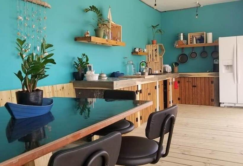 اتاق استاندارد با سرویس بهداشتی مشترک, Casa Coral