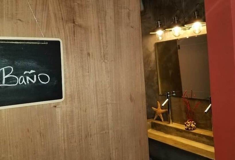 اتاق استاندارد با سرویس بهداشتی مشترک, Casa Coral