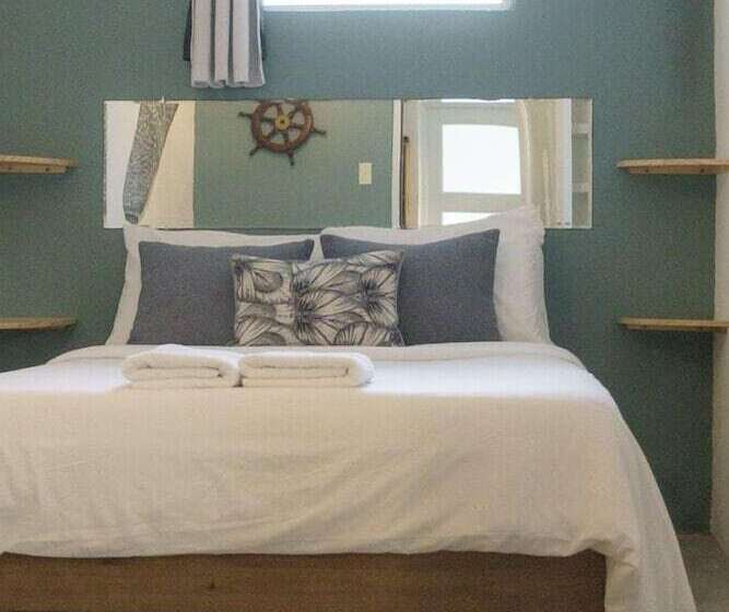 اتاق استاندارد با سرویس بهداشتی مشترک, Casa Coral