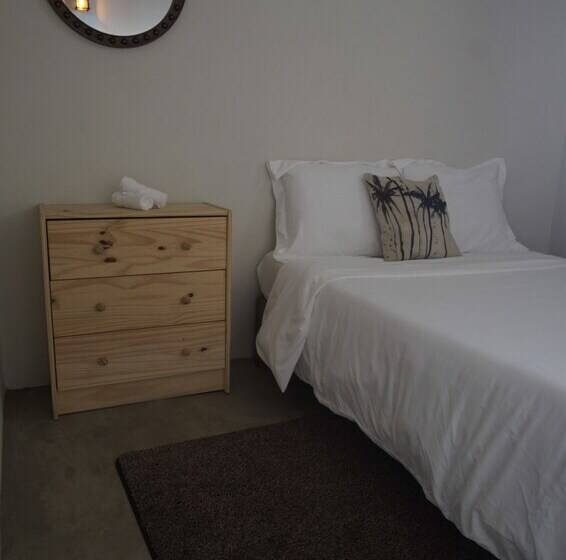 اتاق استاندارد با سرویس بهداشتی مشترک, Casa Coral