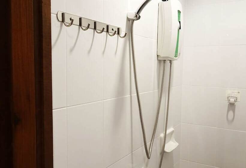 Кровать в Общей Комнате, What S Up Chiang Mai