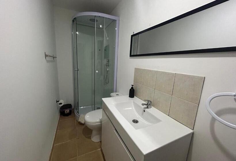 بنغل قياسي مطل على المسبح, Quinta Da Joia