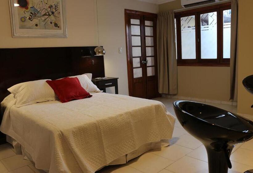 디럭스 룸, Eclat Suites Hotel Boutique