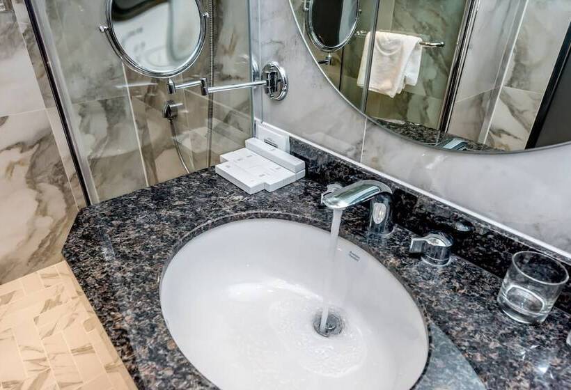 家庭套房, Dyne Oceano