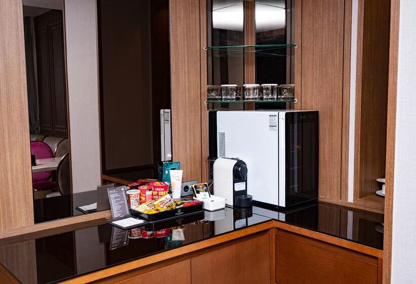 皇家套房, Dyne Oceano