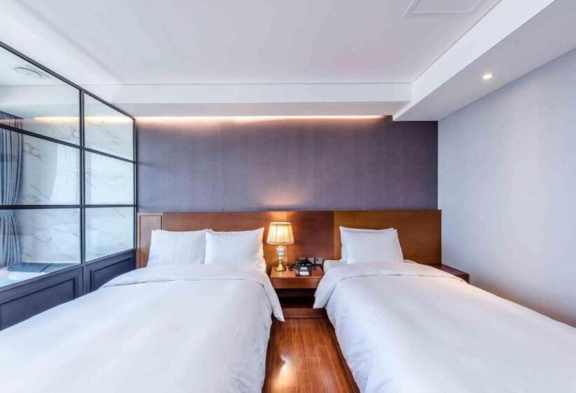 豪华房间, Dyne Oceano