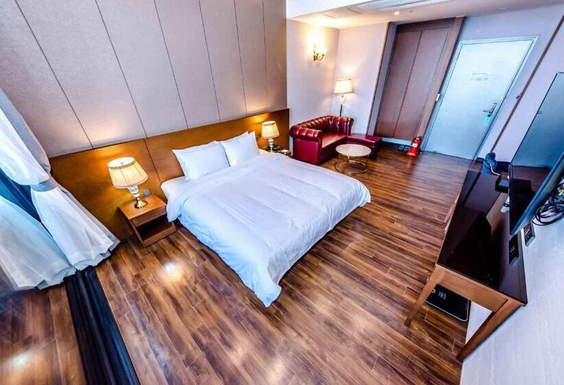 高级大房间, Dyne Oceano