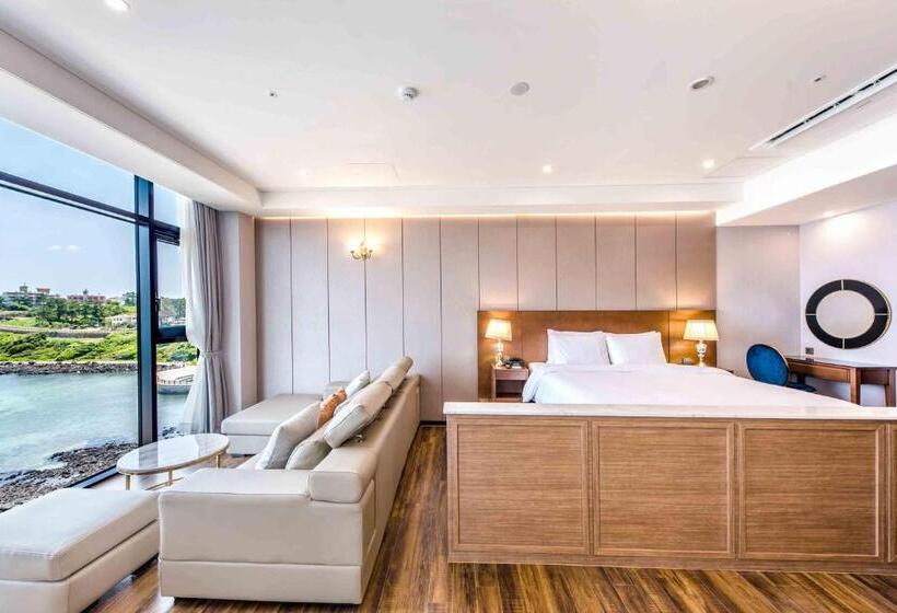 带海景的复工套房, Dyne Oceano