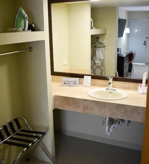デラックスルーム, El Camino Hotel & Suites