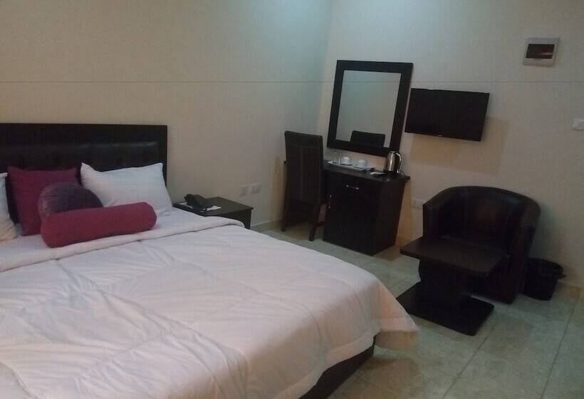 Номер Стандарт, Peace Media Hotels