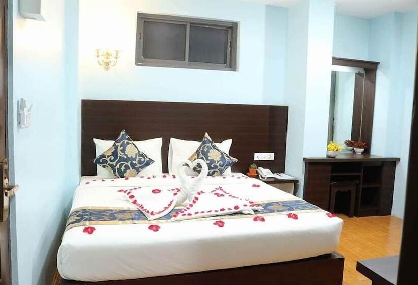 اتاق استاندارد, San Taw Win