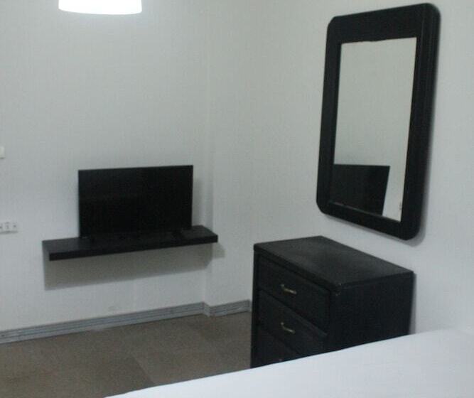 اتاق اکونومی, Rafiki Hostel