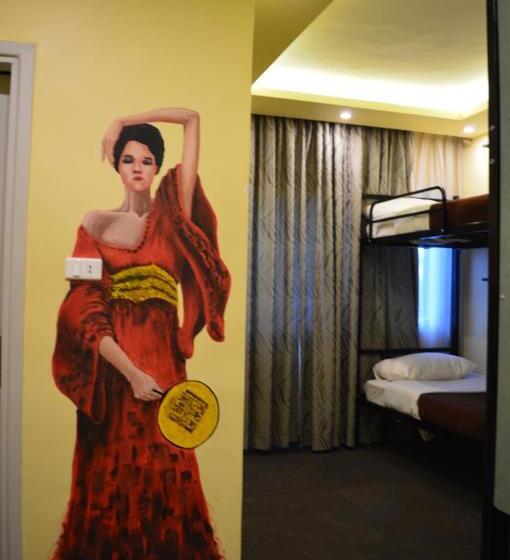 تختخواب در اتاق مشترک, Rafiki Hostel