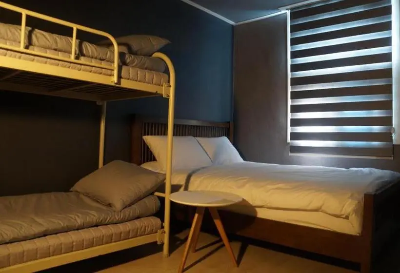 ファミリールーム, Art N Stay Hostel