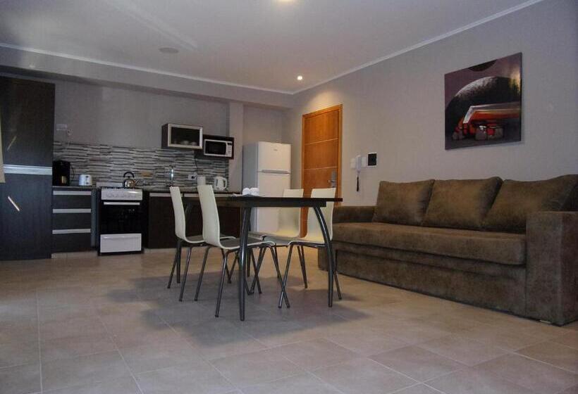 Полулюкс, Demetrio Hotel Apart