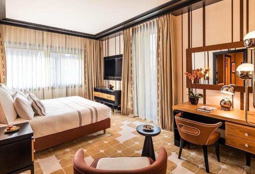 اتاق سوپریور با چشم‌انداز شهر, Dinamo Hotel Baku