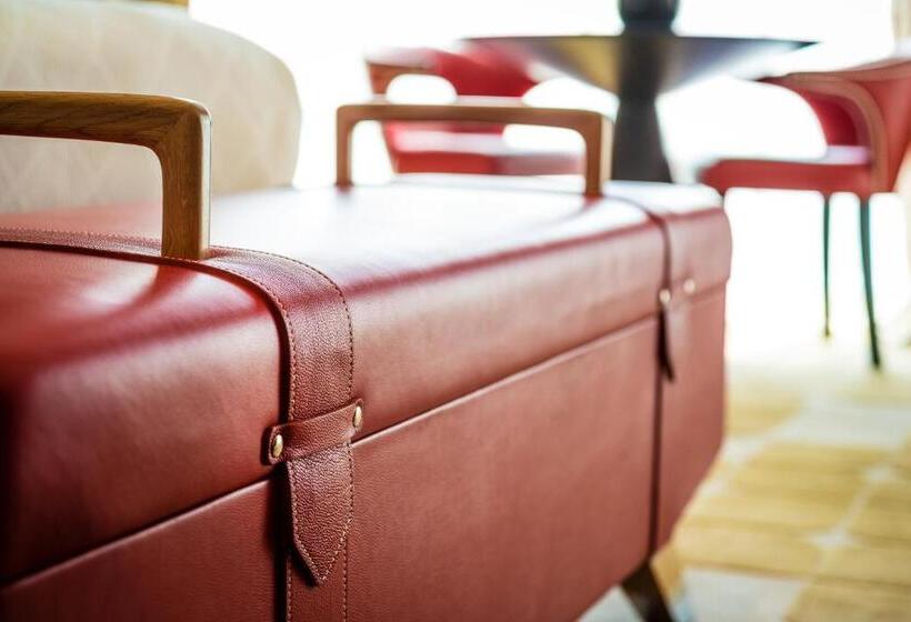 اتاق لوکس با بالکن, Dinamo Hotel Baku