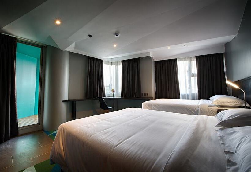 Семейный Номер, G1 Lodge