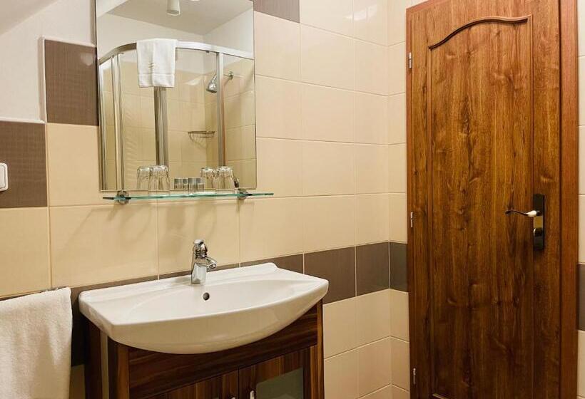 Номер Стандарт Трехместный, Penzion Pod Dratnikem