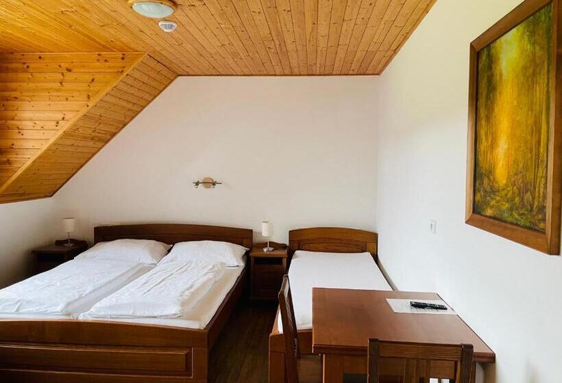 スタンダードトリプルルーム, Penzion Pod Dratnikem