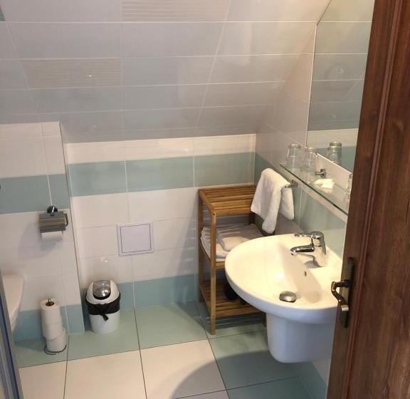 Четырехместный Номер Стандарт, Penzion Pod Dratnikem