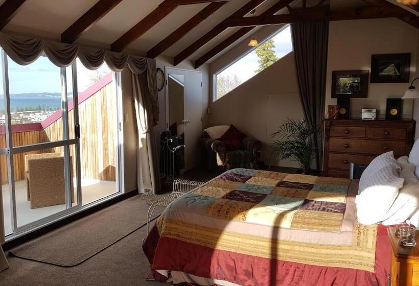 스탠다드 룸 킹사이즈 침대, Mnm's Bnb