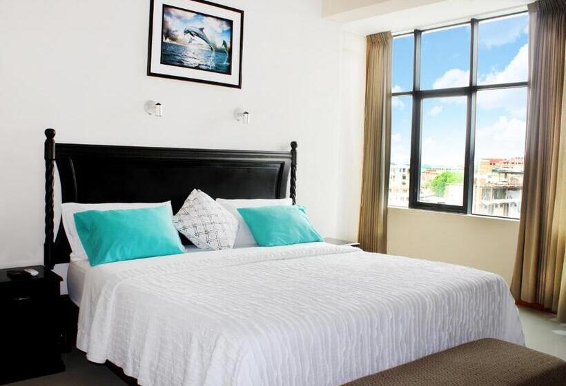 سوییت جونیور, Centenario