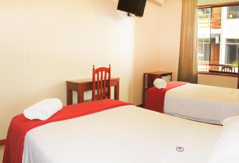 اتاق لوکس, Centenario