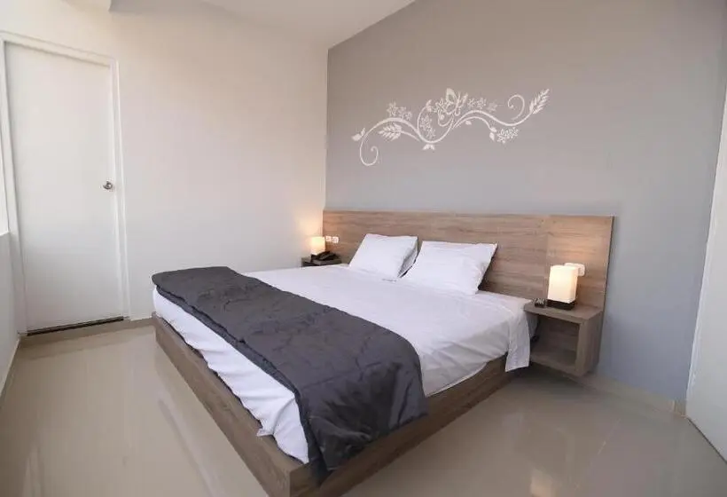 اتاق لوکس با تخت بزرگ, Escala Urban