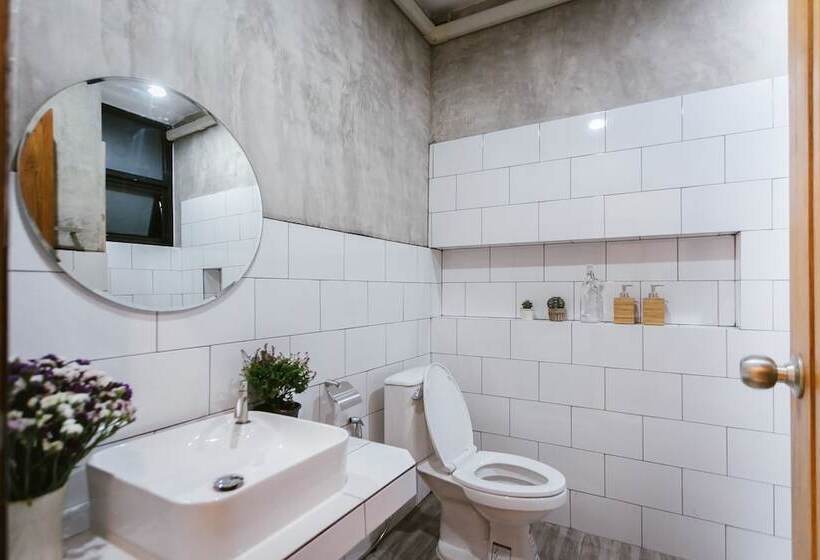 غرفة قياسية, Hug Inn Phrae