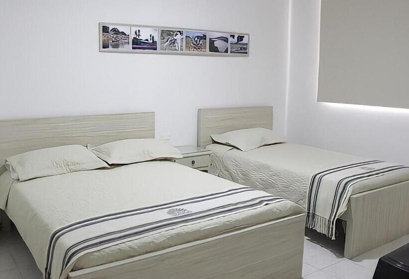 חדר סטנדרט לשלושה, Iraka Zenu