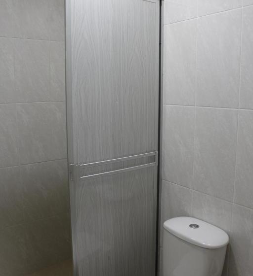 스탠다드 룸, Pereira 421