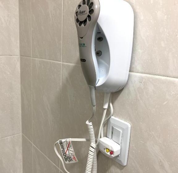 패밀리 룸, Pereira 421