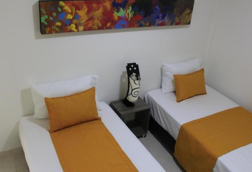 베이직 3인 룸, Pereira 421