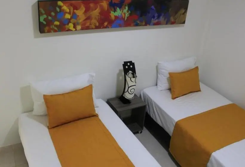 Basic Kolmen Hengen Huone, Pereira 421