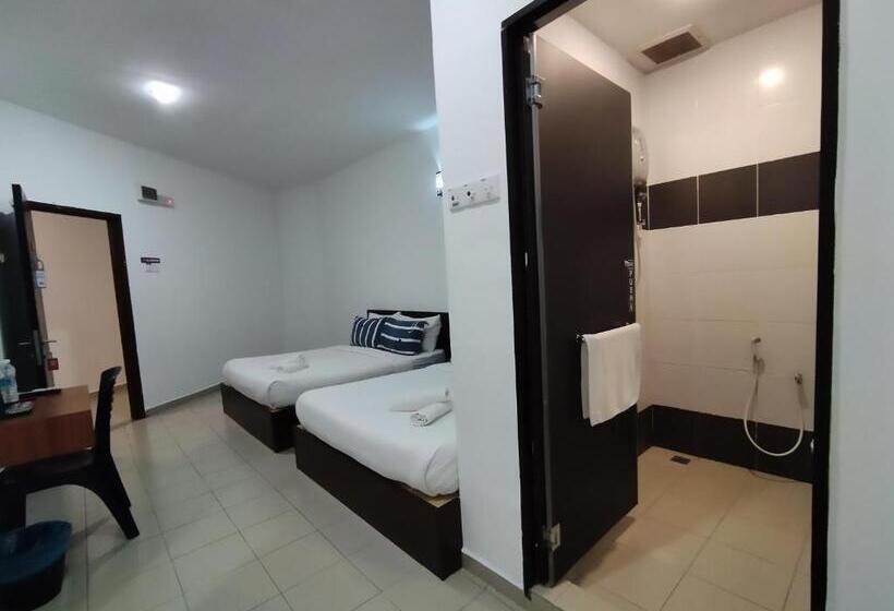 غرفة قياسية رباعية, Sp Central