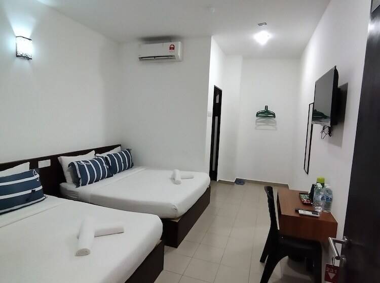 غرفة قياسية رباعية, Sp Central